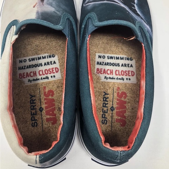 Sperry x Jaws Slip On Sneakers Size Men’s 8.5 Universal Studios - Picture 2 of 6